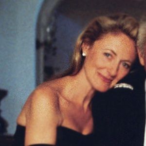 Meet your Posher, Lara